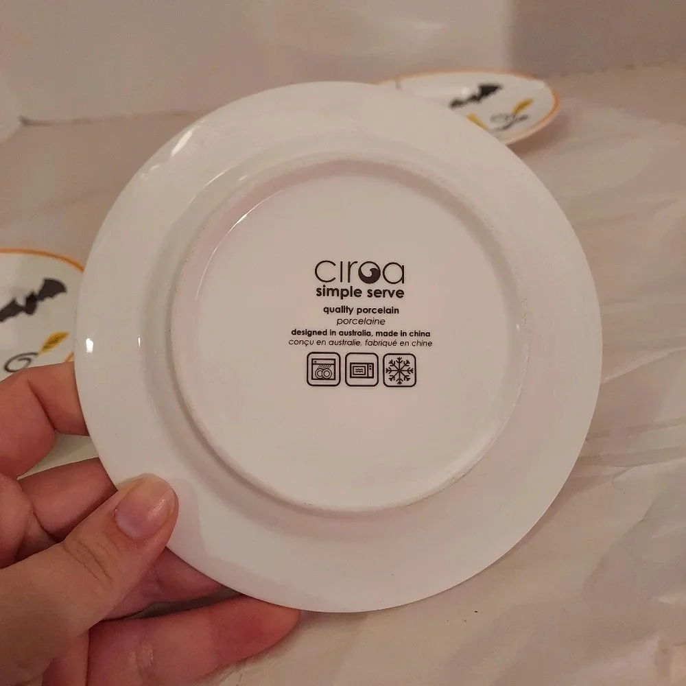Ciroa Simple Serve Porcelain Halloween Owl, Spider & Owl Appetizer Plates x 4